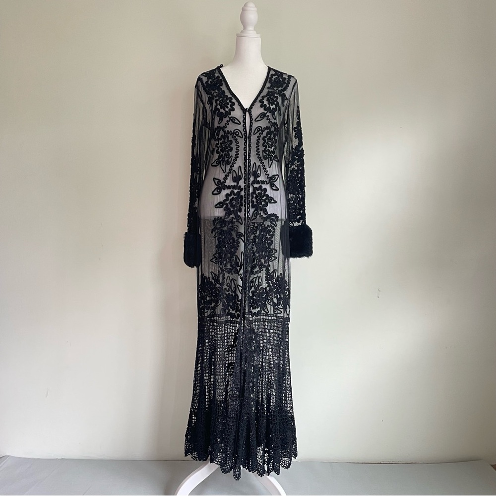 sue wong crochet dress NWTs Sue Wong Black & Burgundy Crochet Cocktail Layered Dress Sz 2
